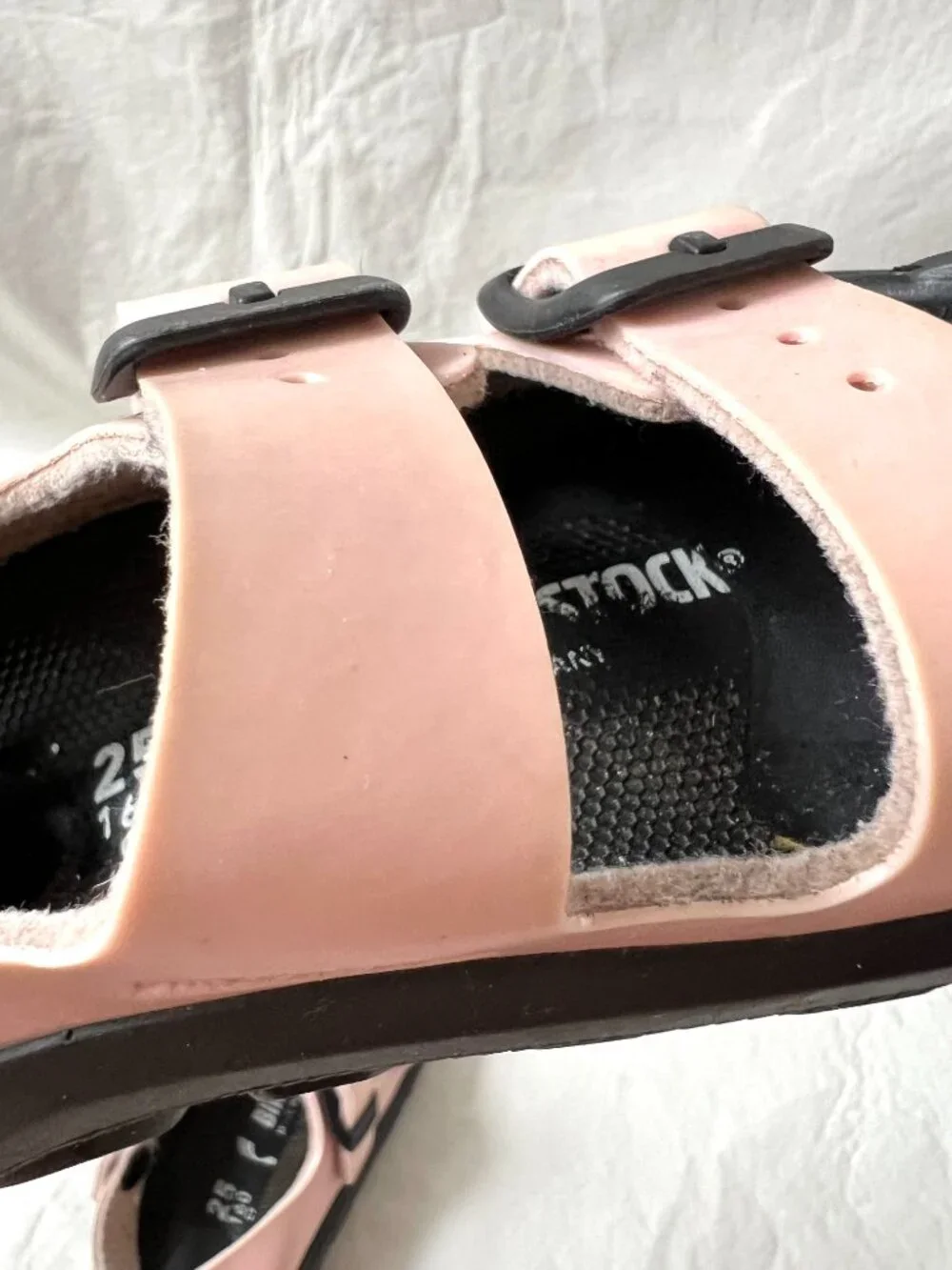 Birkenstock sandals Mogami Kids EU 25 size 7 pink black sport sole ankle strap